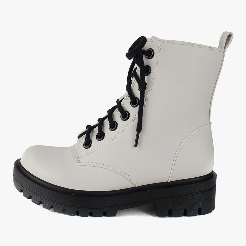 Soda | FIRM Lug Sole Combat Ankle Bootie Lace up w/Side Zipper.